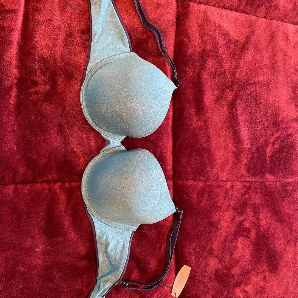 Victoria’s Secret blue two-tone 34D Uplift Semi Demi Bra with tags